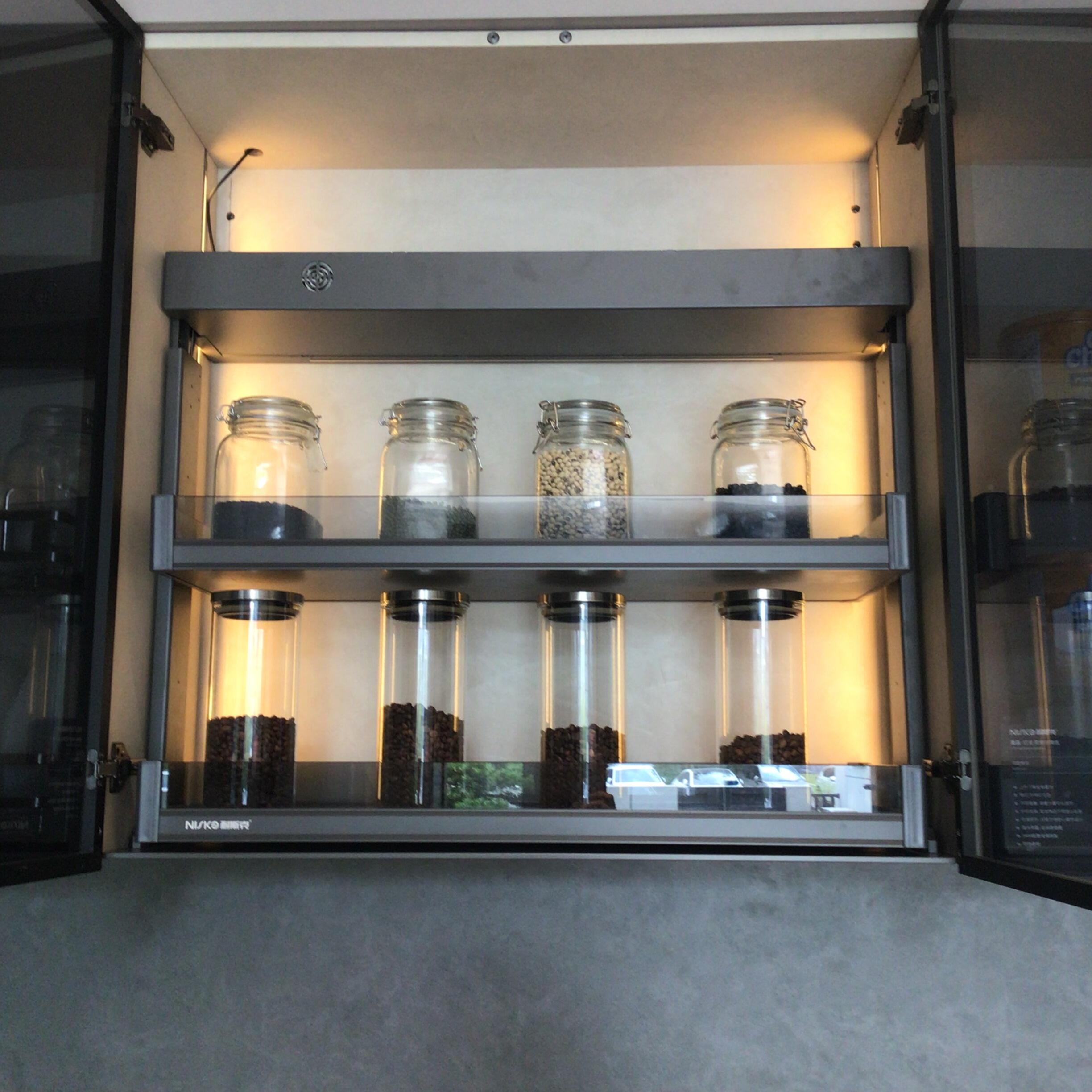 P3 - 09 - modern kitchen